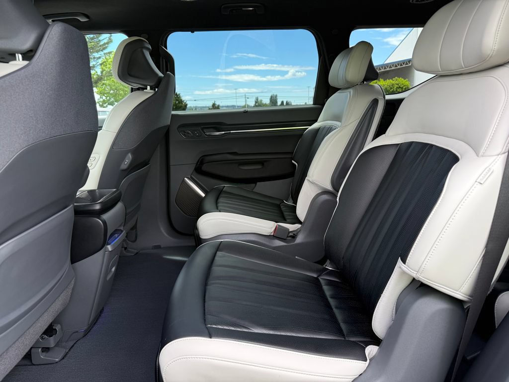 Certified 2024 Kia EV9 GT-Line AWD/4WD image 15