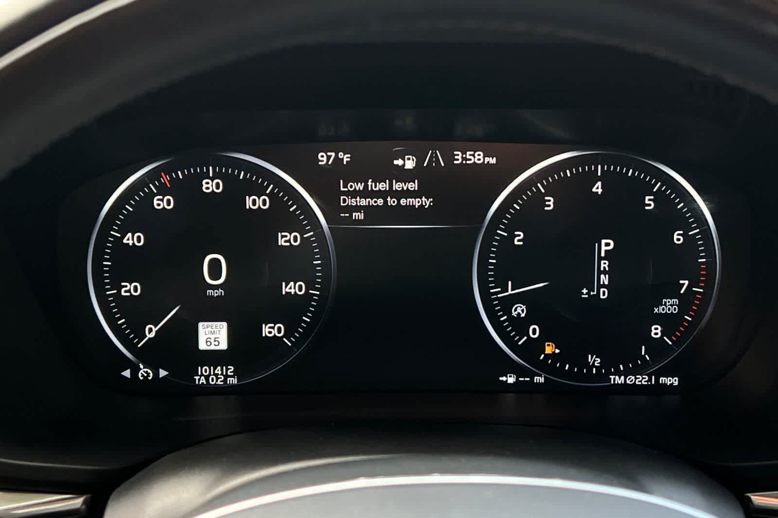 Used 2019 Volvo XC60 T6 Momentum w/ Multimedia Package AWD/4WD image 27
