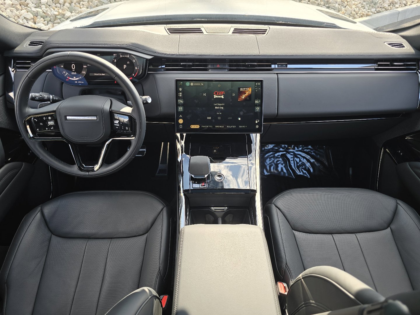 Certified 2024 Land Rover Range Rover Sport Dynamic SE image 38