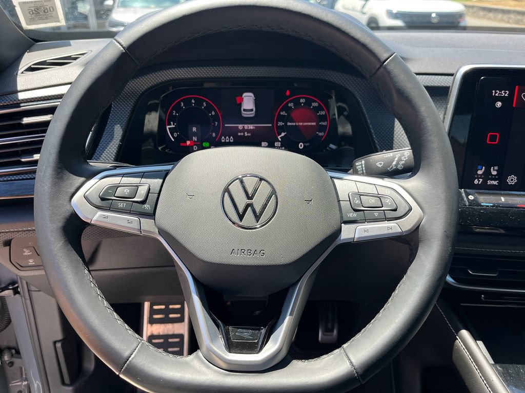 Used 2024 Volkswagen Atlas Cross Sport SEL R-Line AWD/4WD image 10