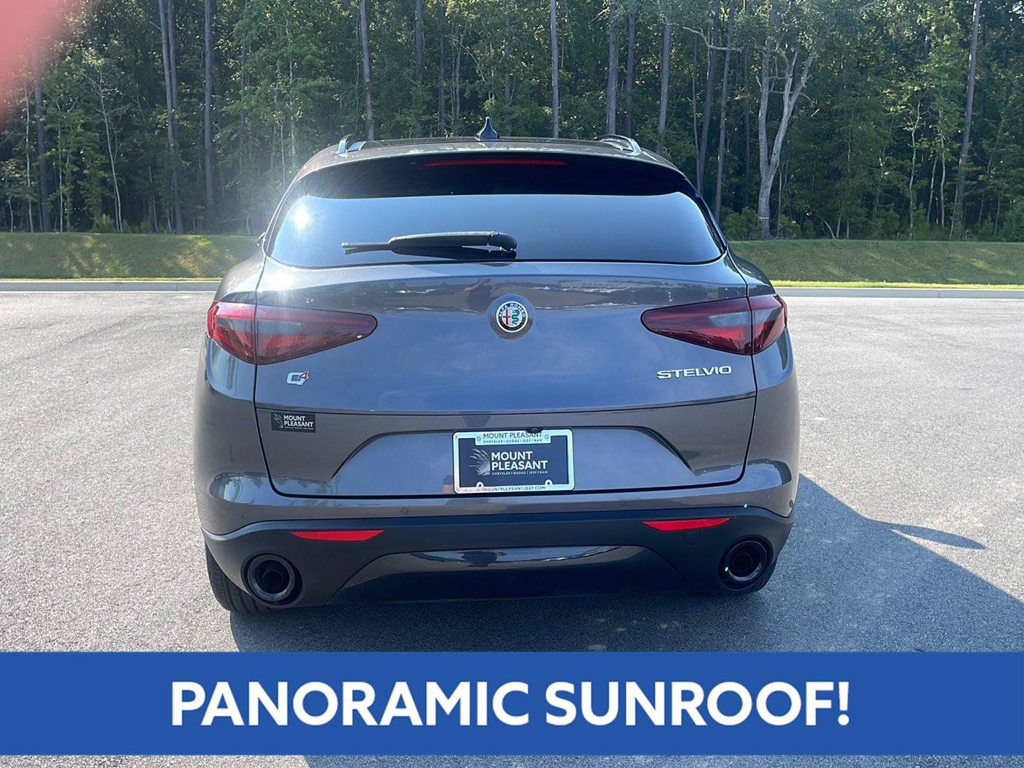 Used 2023 Alfa Romeo Stelvio Sprint AWD/4WD image 8