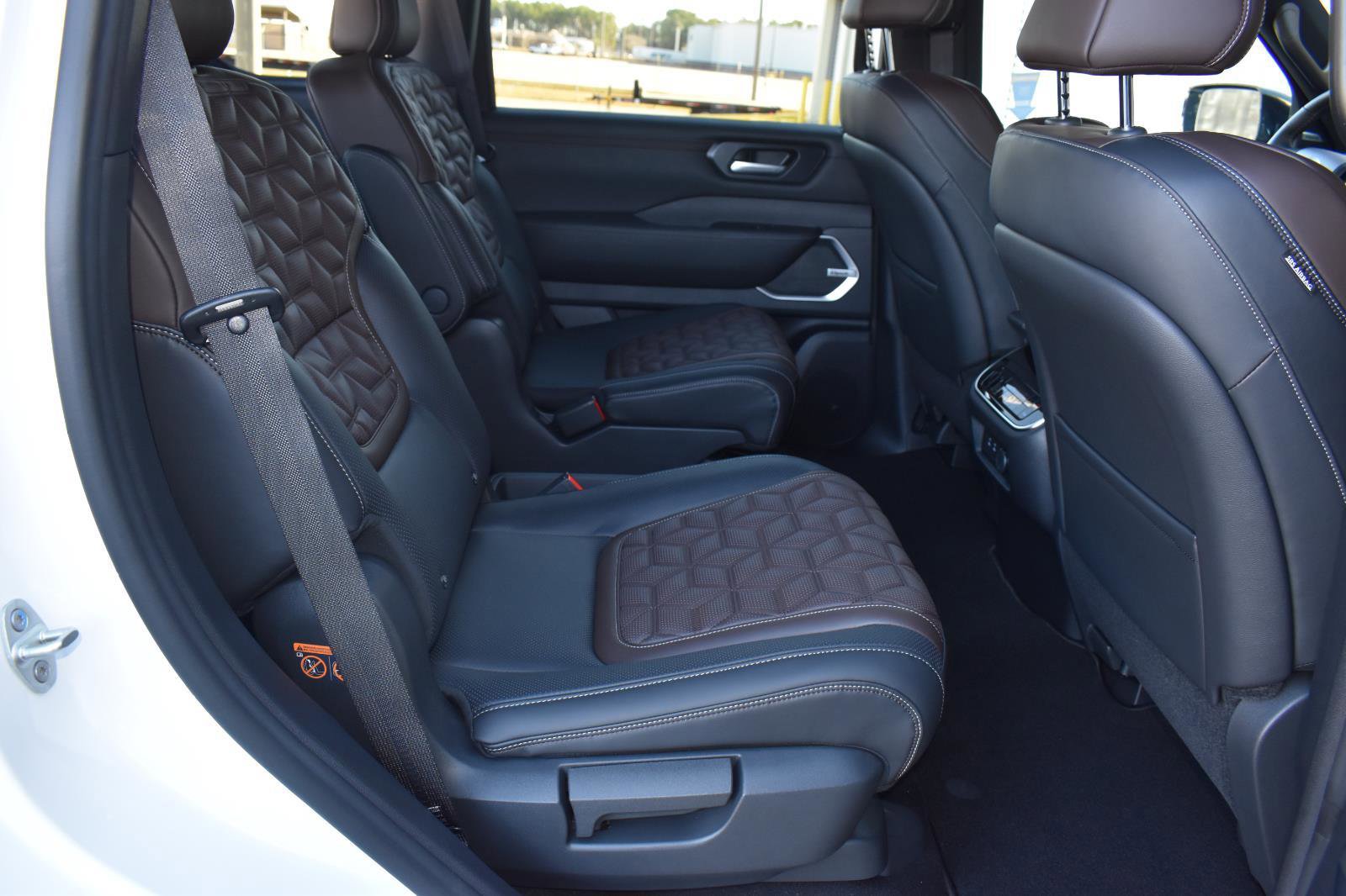 New 2026 Nissan Armada Platinum image 50