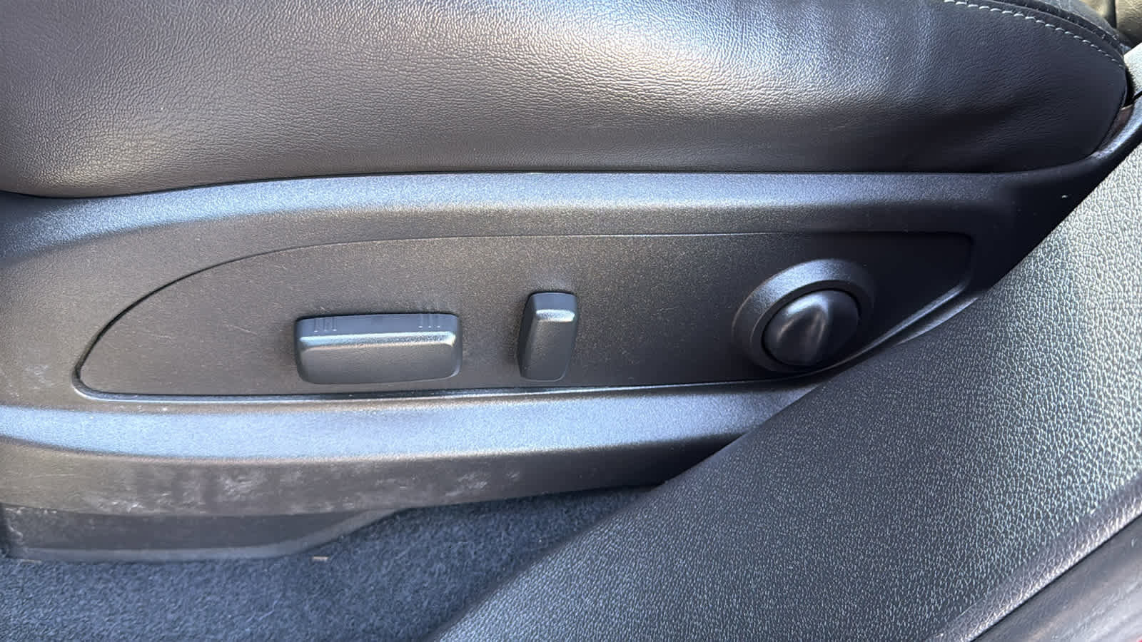 Used 2016 Buick Enclave Premium w/ Experience Buick Package image 13