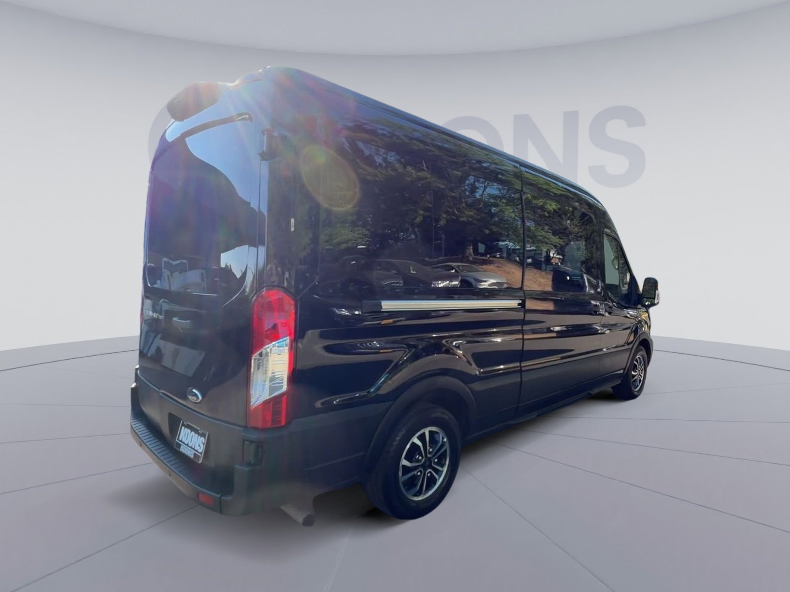 Used 2024 Ford Transit 350 XL image 4
