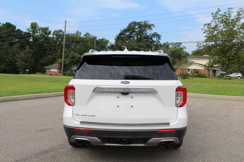 Used 2020 Ford Explorer Platinum w/ Premium Technology Package image 12