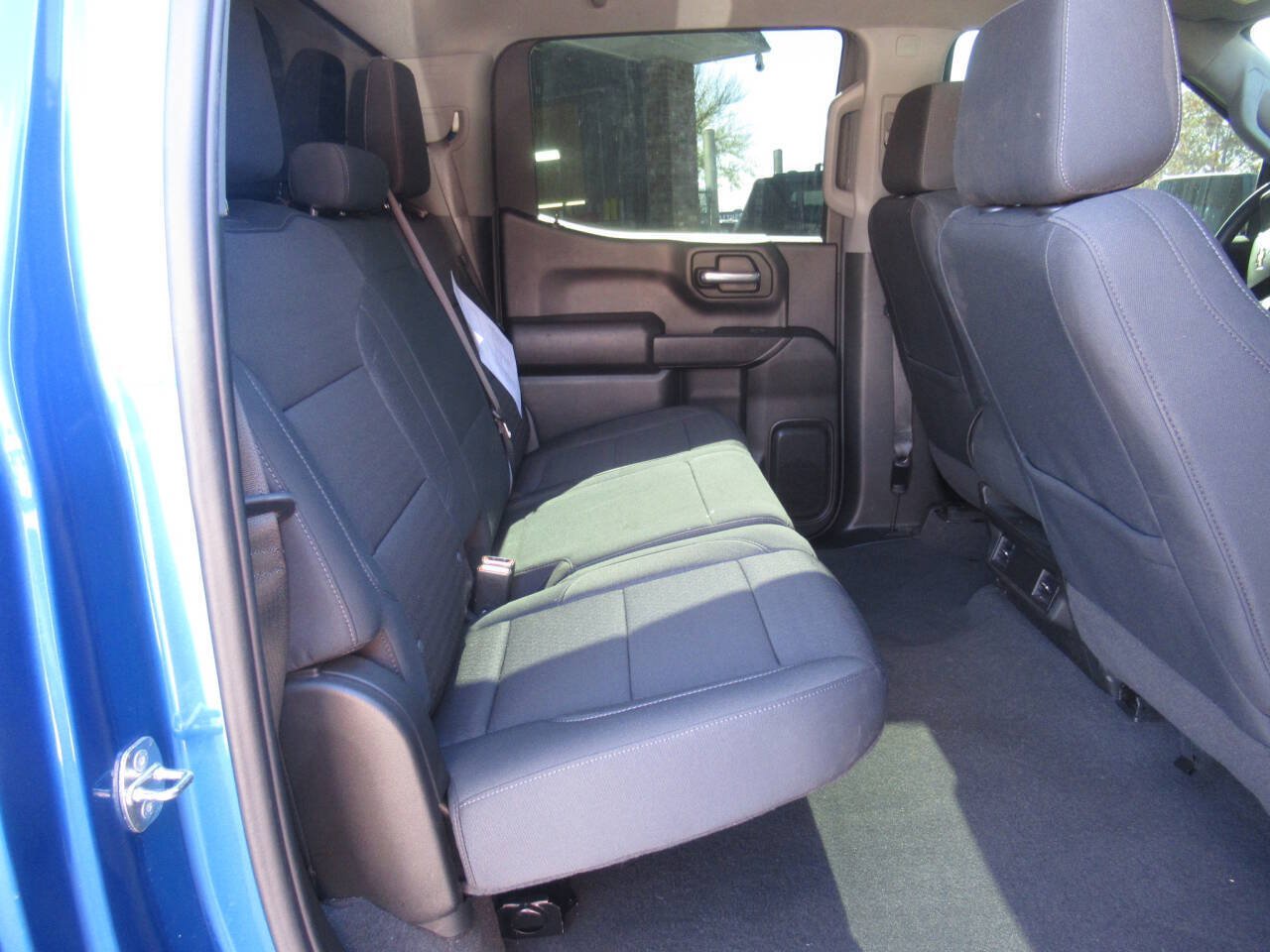 Used 2022 Chevrolet Silverado 1500 Custom AWD/4WD image 10