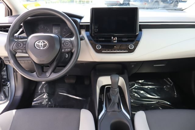Used 2025 Toyota Corolla LE FWD image 29