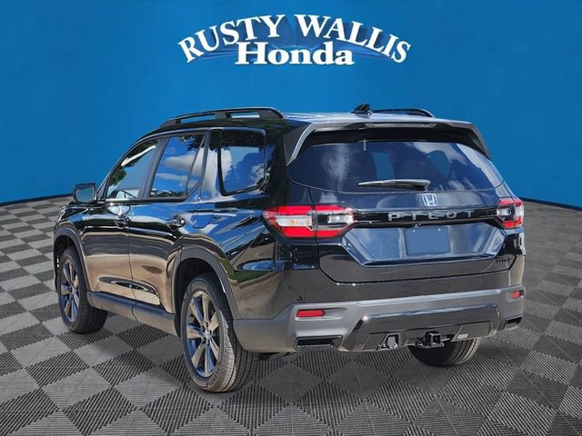 New 2026 Honda Pilot Sport image 3