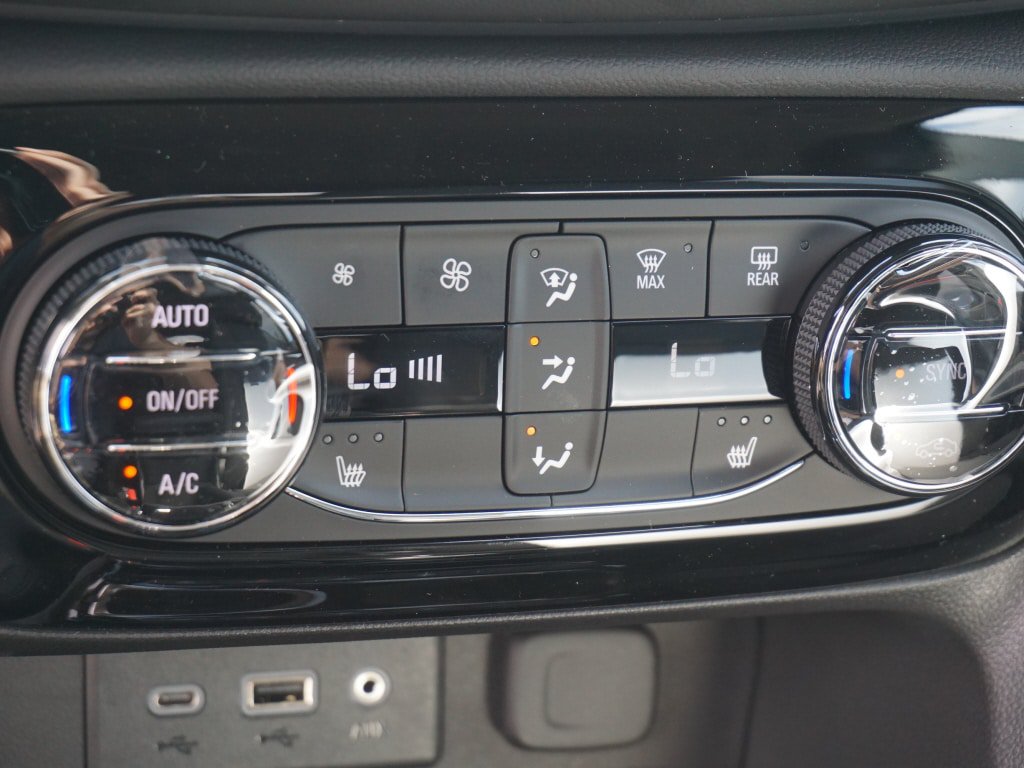 New 2023 Buick Encore GX Select AWD/4WD image 14