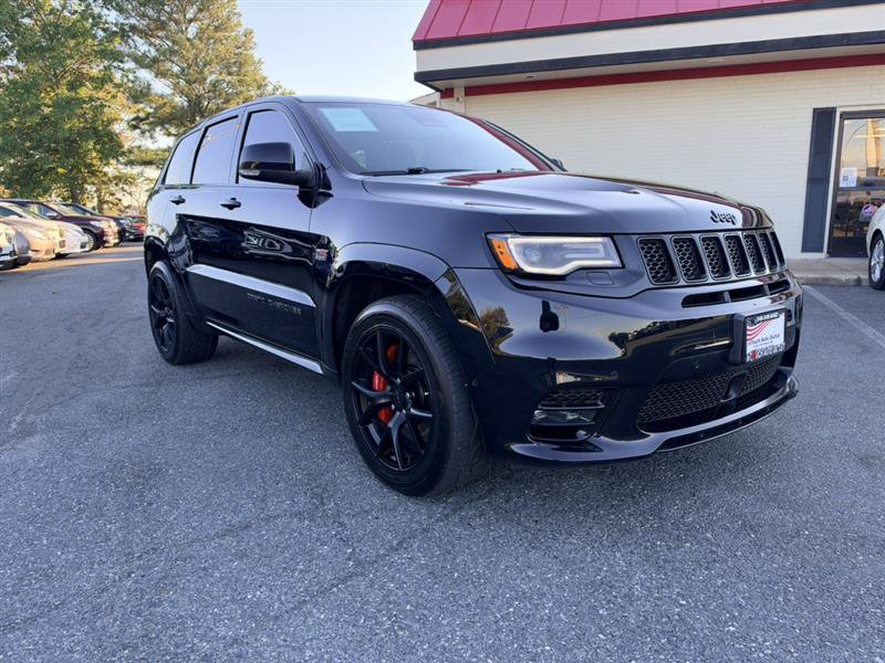 Used 2020 Jeep Grand Cherokee SRT AWD/4WD image 3