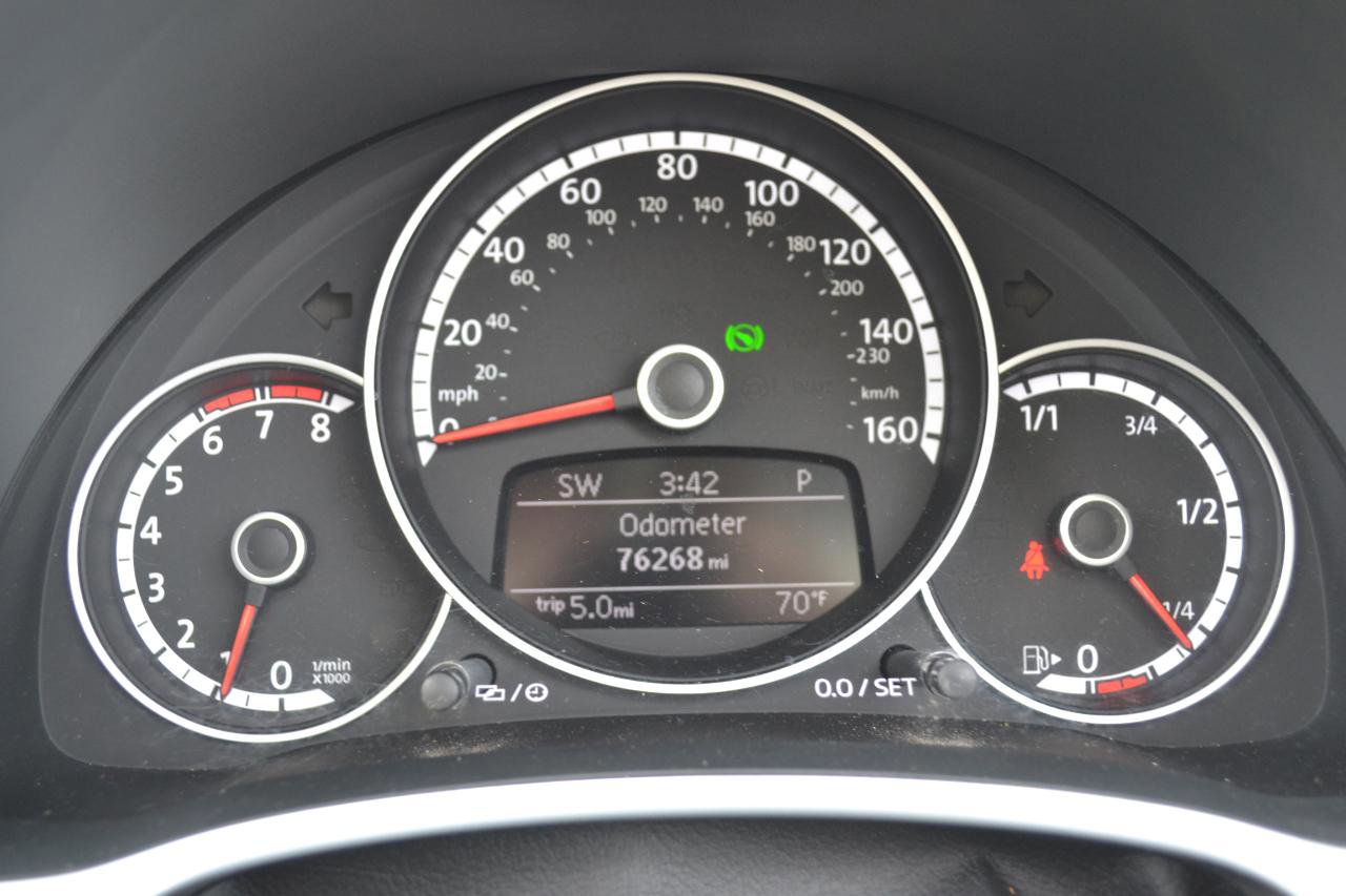 Used 2015 Volkswagen Beetle 1.8T FWD image 15