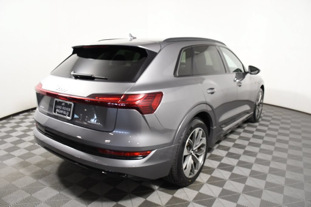 Used 2021 Audi e-tron Premium w/ Black Optic Package AWD/4WD image 6