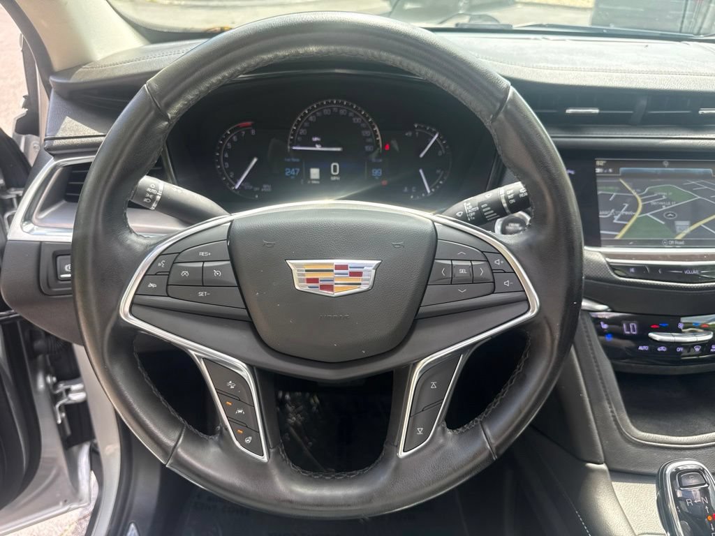 Used 2019 Cadillac XT5 Premium Luxury AWD/4WD image 16