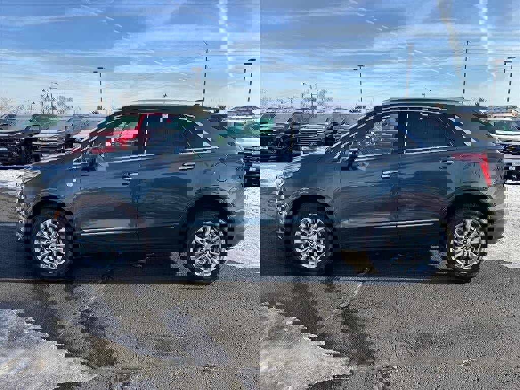 Used 2021 Cadillac XT5 Luxury image 2