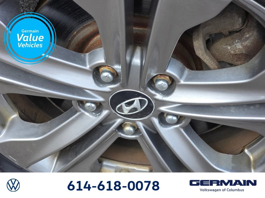 Used 2013 Hyundai Santa Fe Sport FWD image 13