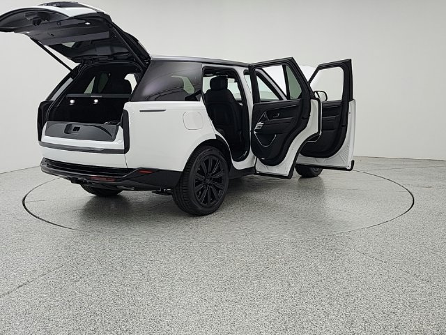 New 2026 Land Rover Range Rover SE AWD/4WD image 11
