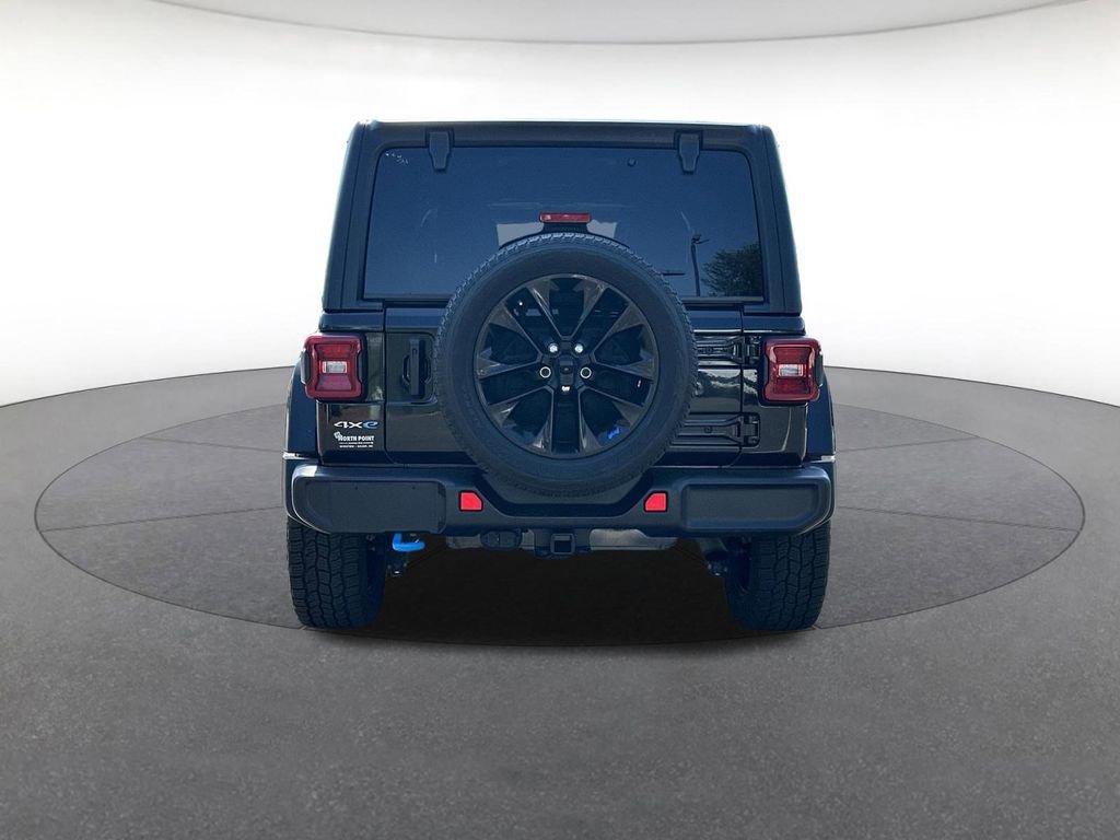 Certified 2023 Jeep Wrangler Unlimited Sahara AWD/4WD image 4
