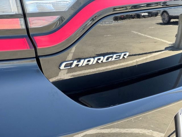 Used 2016 Dodge Charger SRT Hellcat w/ Harman/Kardon Audio Group RWD image 24