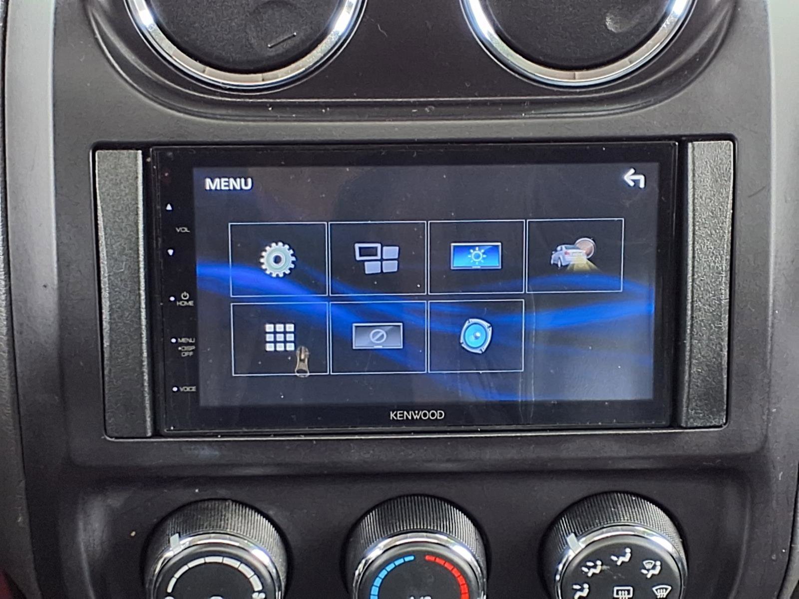 Used 2015 Jeep Patriot High Altitude image 9