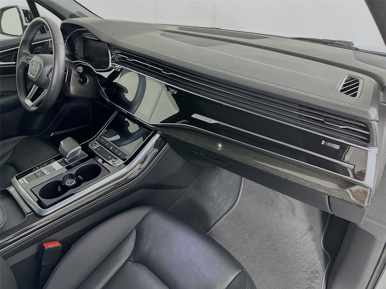 Used 2025 Audi Q7 3.0T Premium Plus image 31