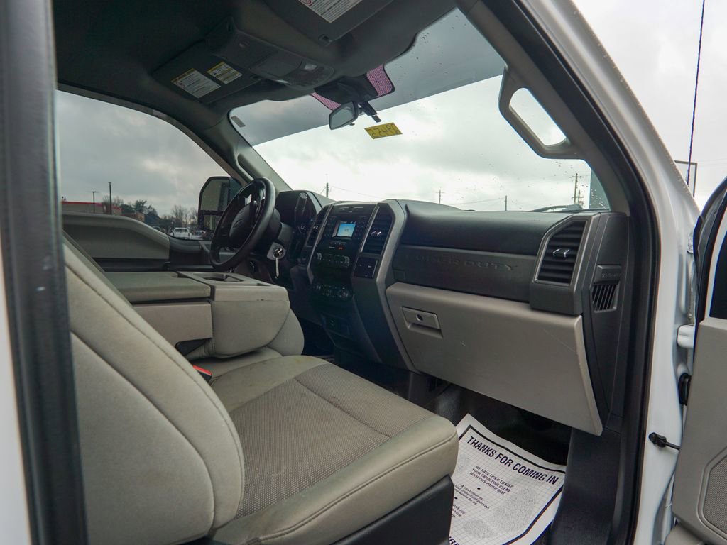 Used 2020 Ford F250 XL w/ Power Equipment Group image 23