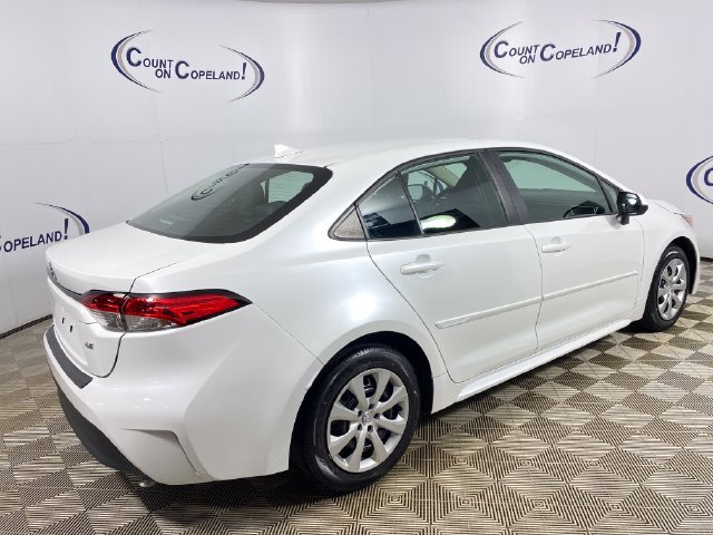 Used 2024 Toyota Corolla LE FWD image 7