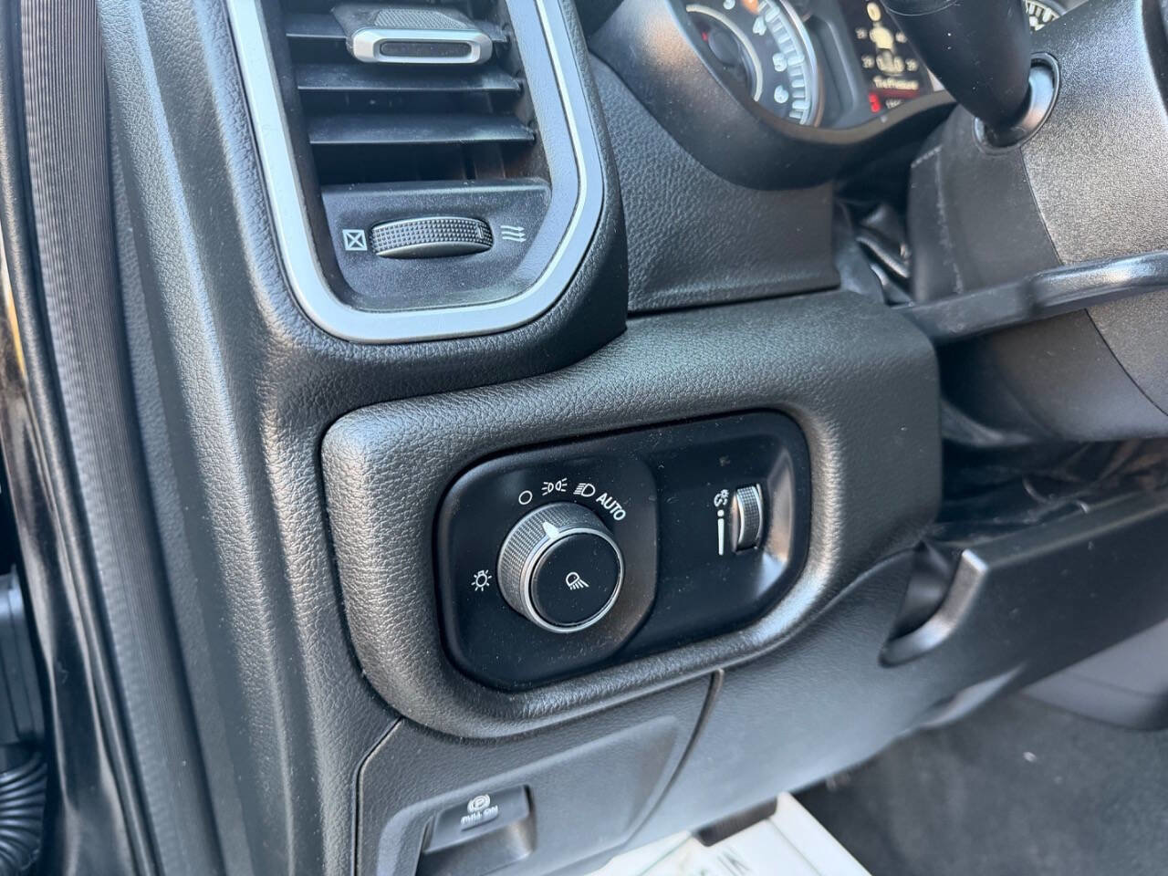 Used 2023 RAM 1500 Big Horn w/ Trailer Tow Group RWD image 13