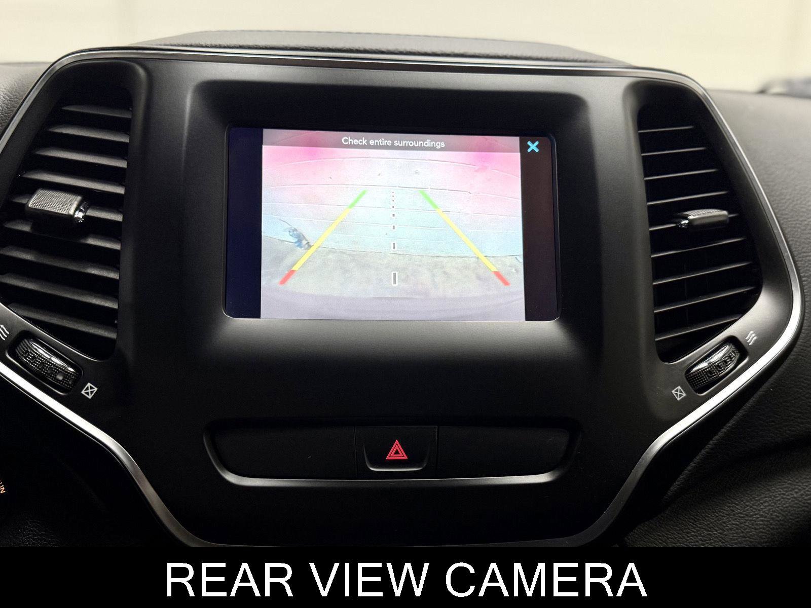 Used 2019 Jeep Cherokee Latitude Plus w/ Cold Weather Group image 25