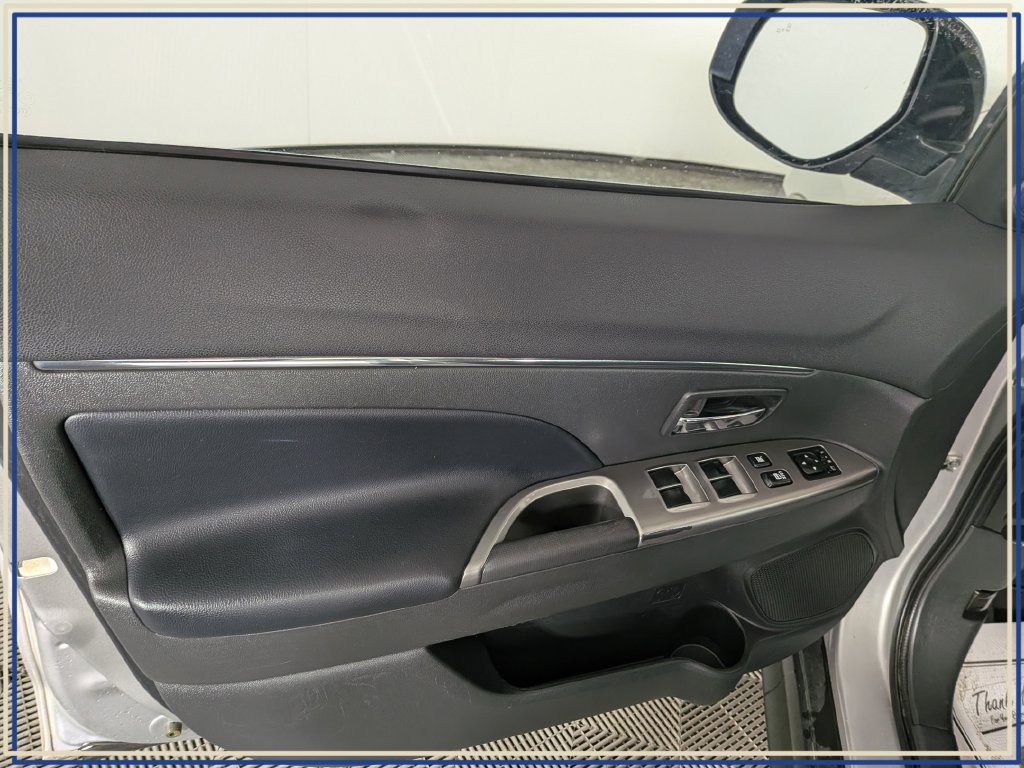 Used 2022 Mitsubishi Outlander Sport SE AWD/4WD image 15