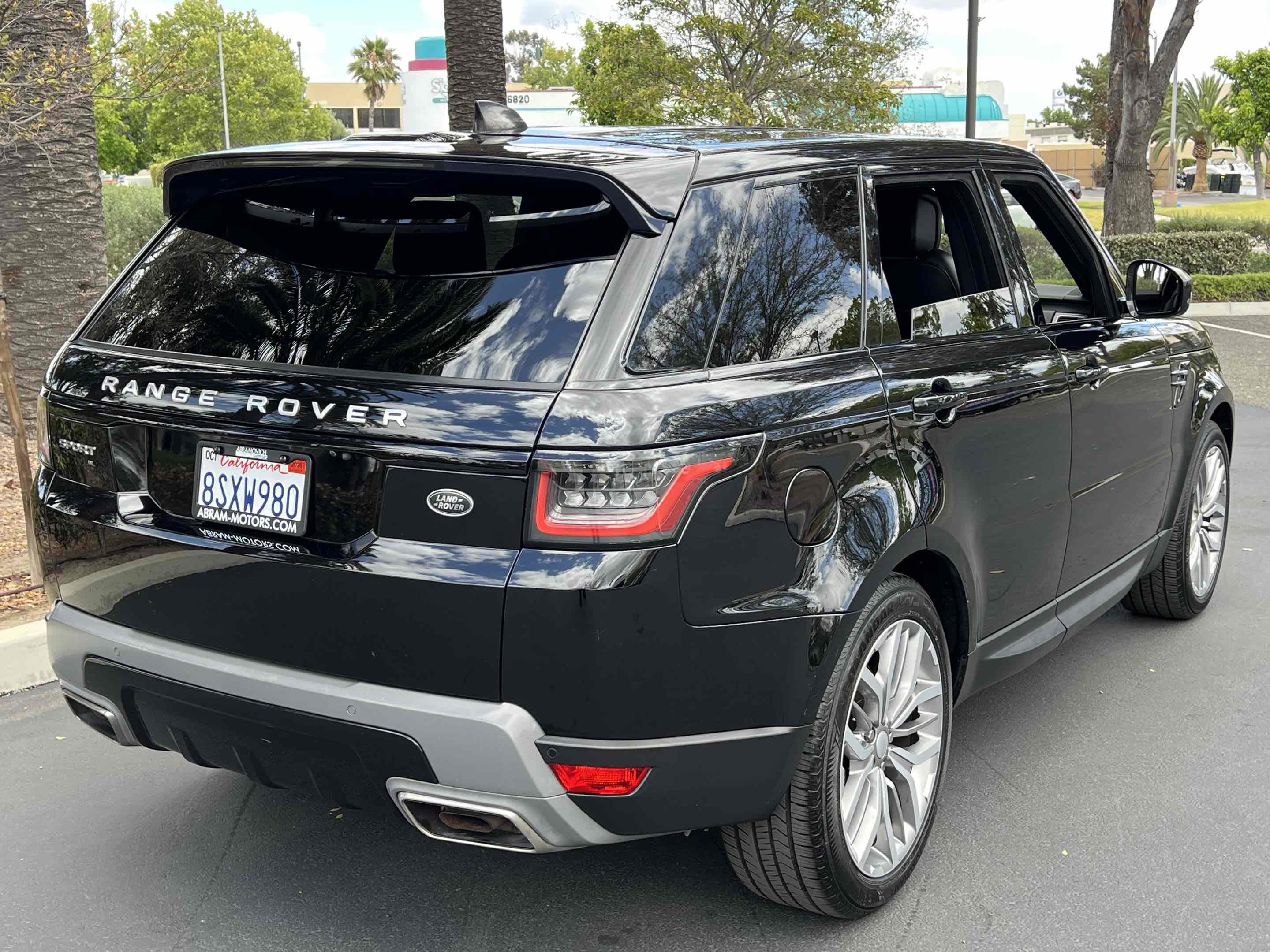 Used 2020 Land Rover Range Rover Sport SE AWD/4WD image 15