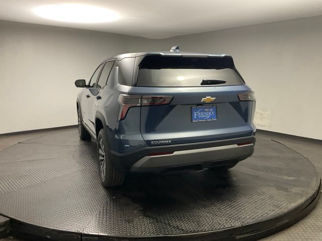 New 2026 Chevrolet Equinox LT w/ Safety and Technology Package FWD image 5