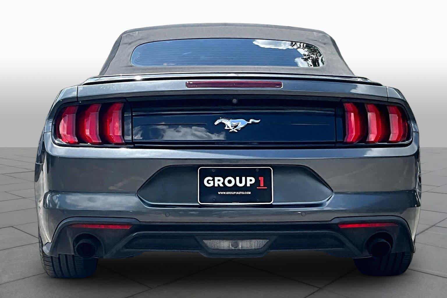 Used 2019 Ford Mustang Premium RWD image 5