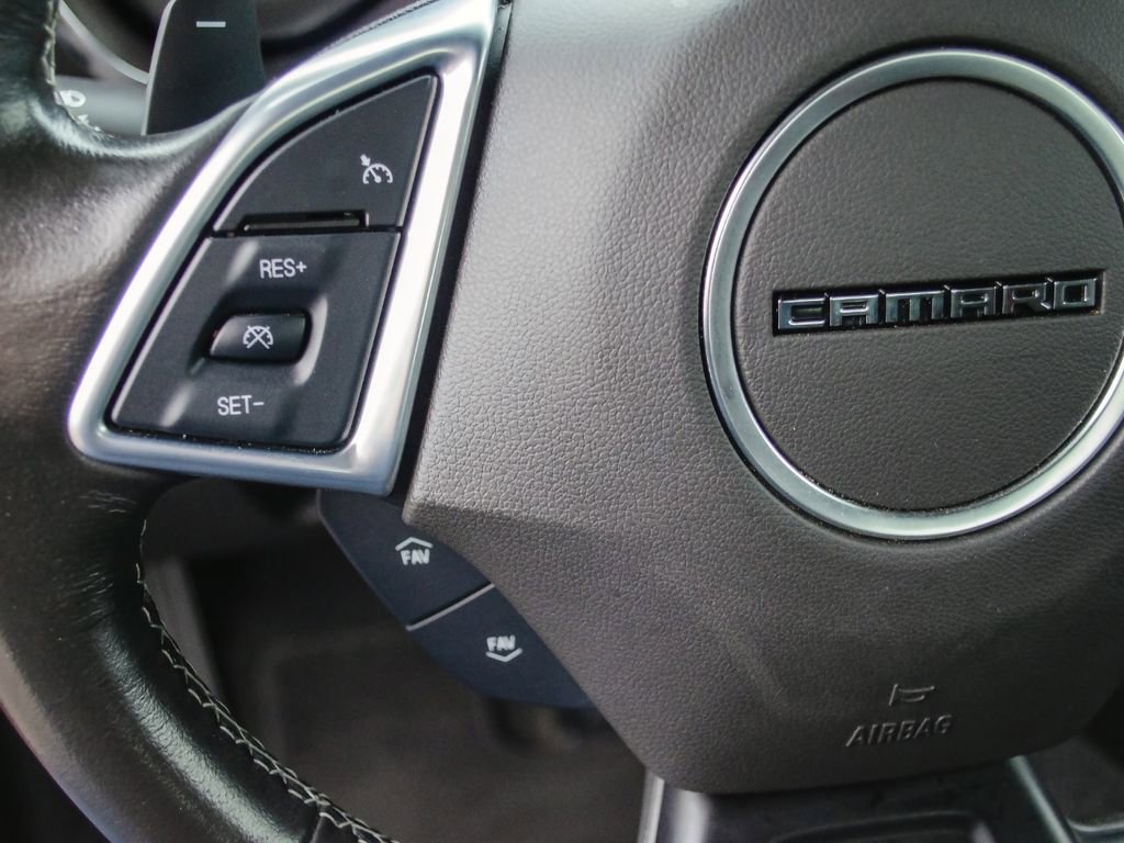 Used 2022 Chevrolet Camaro LT w/ Technology Package image 20