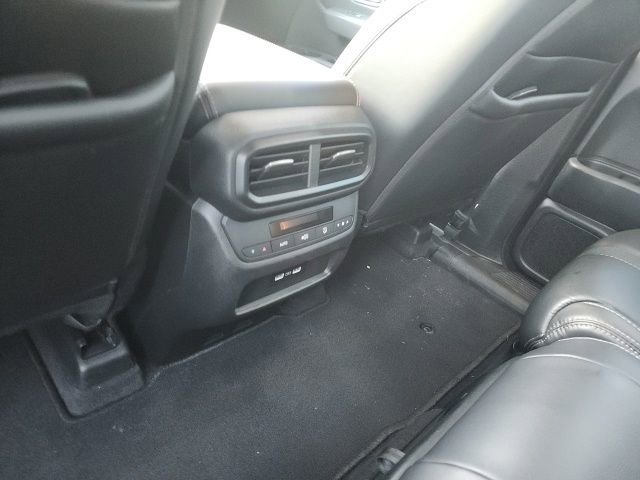 Used 2023 Honda Pilot Touring image 13