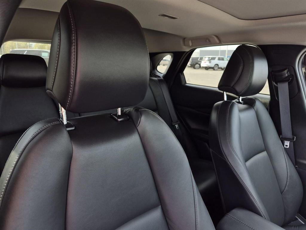 Used 2025 MAZDA CX-30 AWD 2.5 S w/ Preferred Package image 13