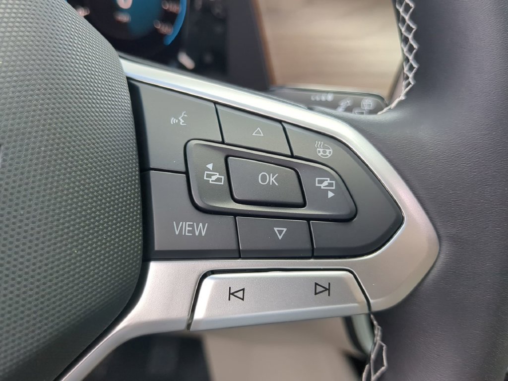 New 2026 Volkswagen Atlas SE FWD image 31