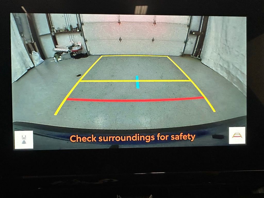 Used 2025 Toyota Corolla Cross XSE w/ Convenience Package image 36