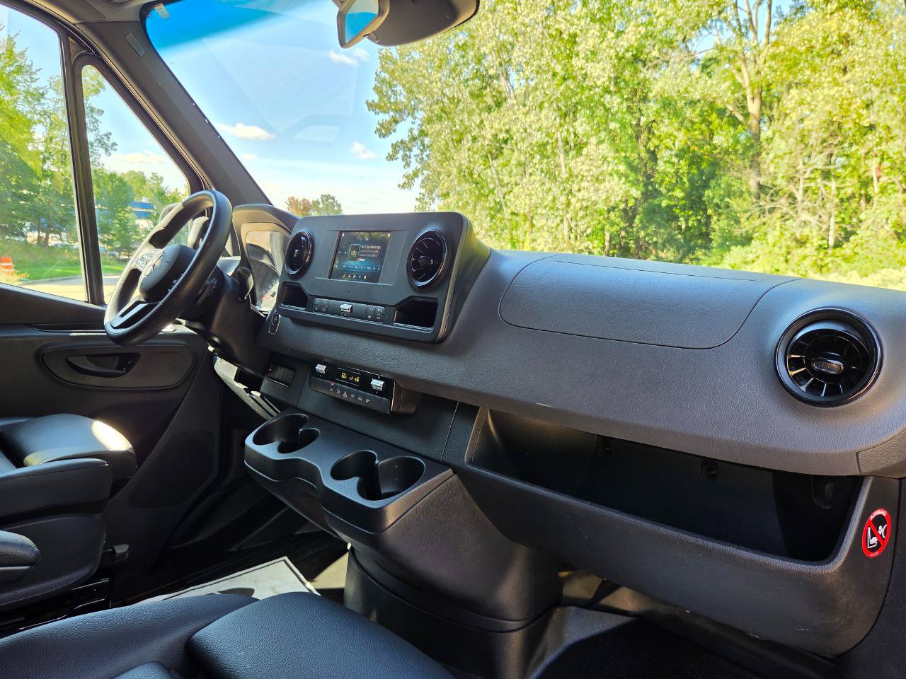 Used 2020 Mercedes-Benz Sprinter 2500 image 20
