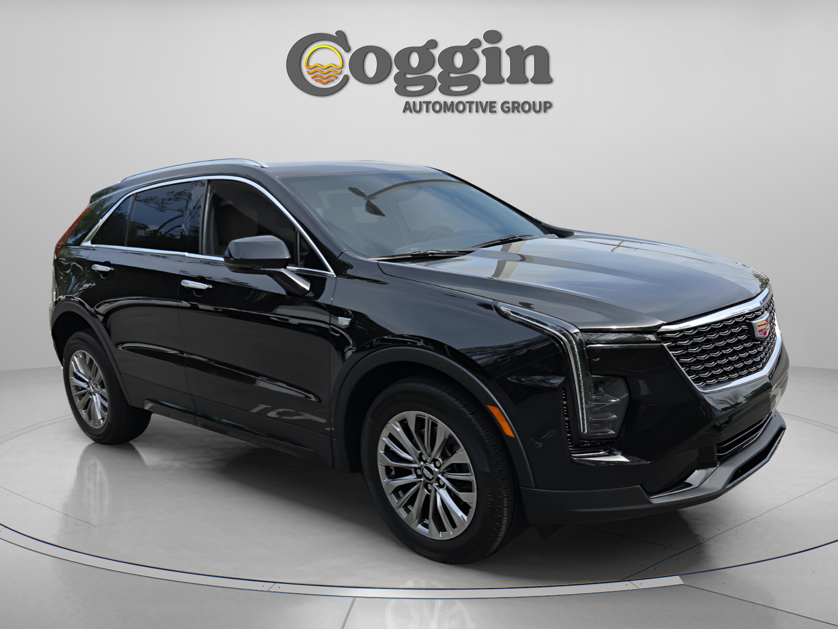 Used 2024 Cadillac XT4 Premium Luxury w/ Cold Weather Package image 14