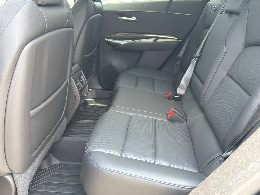Used 2025 Cadillac XT4 Sport FWD image 25