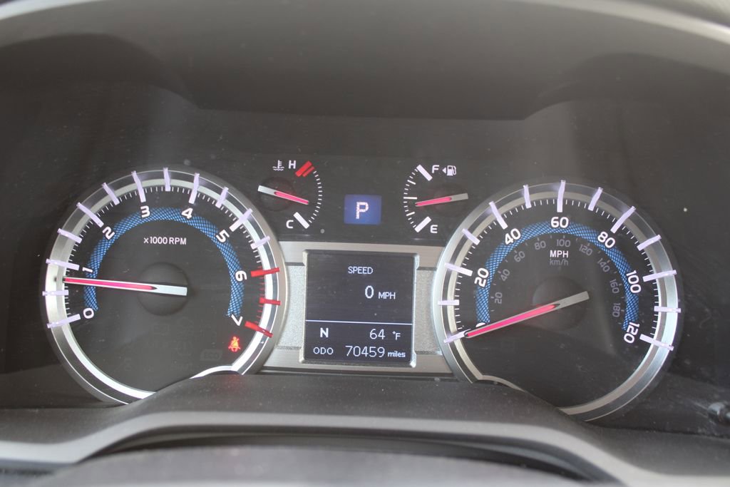 Used 2018 Toyota 4Runner SR5 Premium image 30
