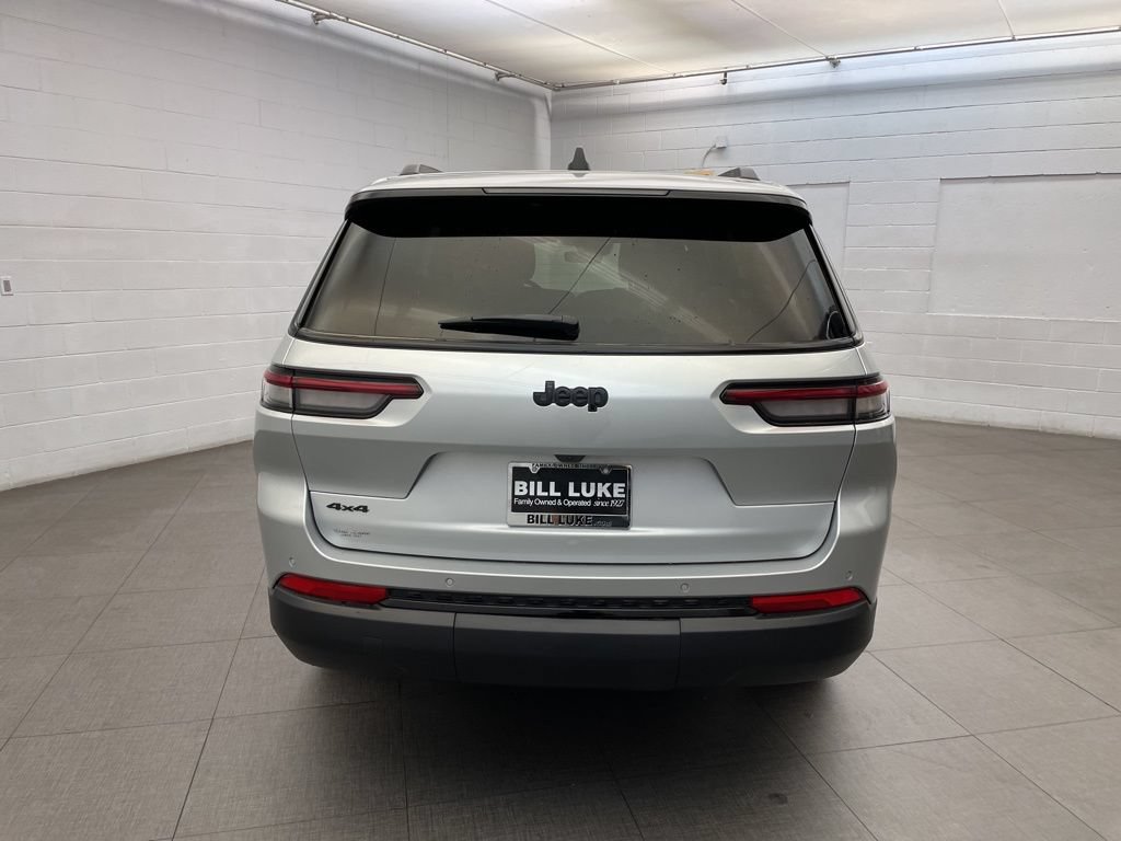 New 2025 Jeep Grand Cherokee L Altitude AWD/4WD image 4