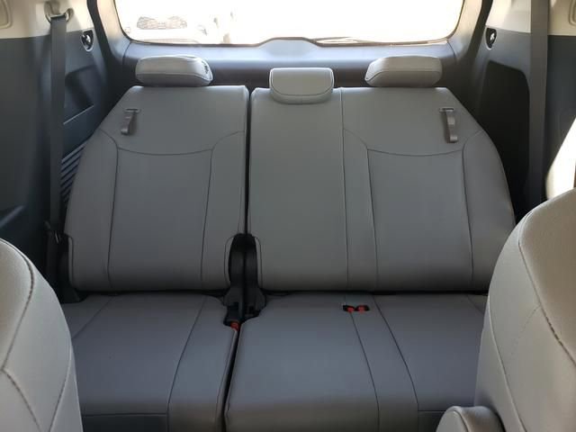 New 2026 Toyota Sienna XLE FWD image 13