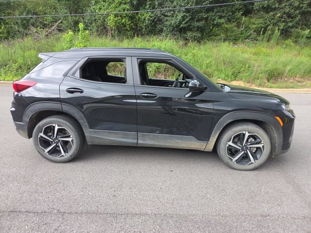 Used 2022 Chevrolet TrailBlazer RS FWD image 2
