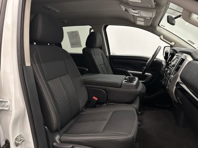 Used 2017 Nissan Titan SV AWD/4WD image 26