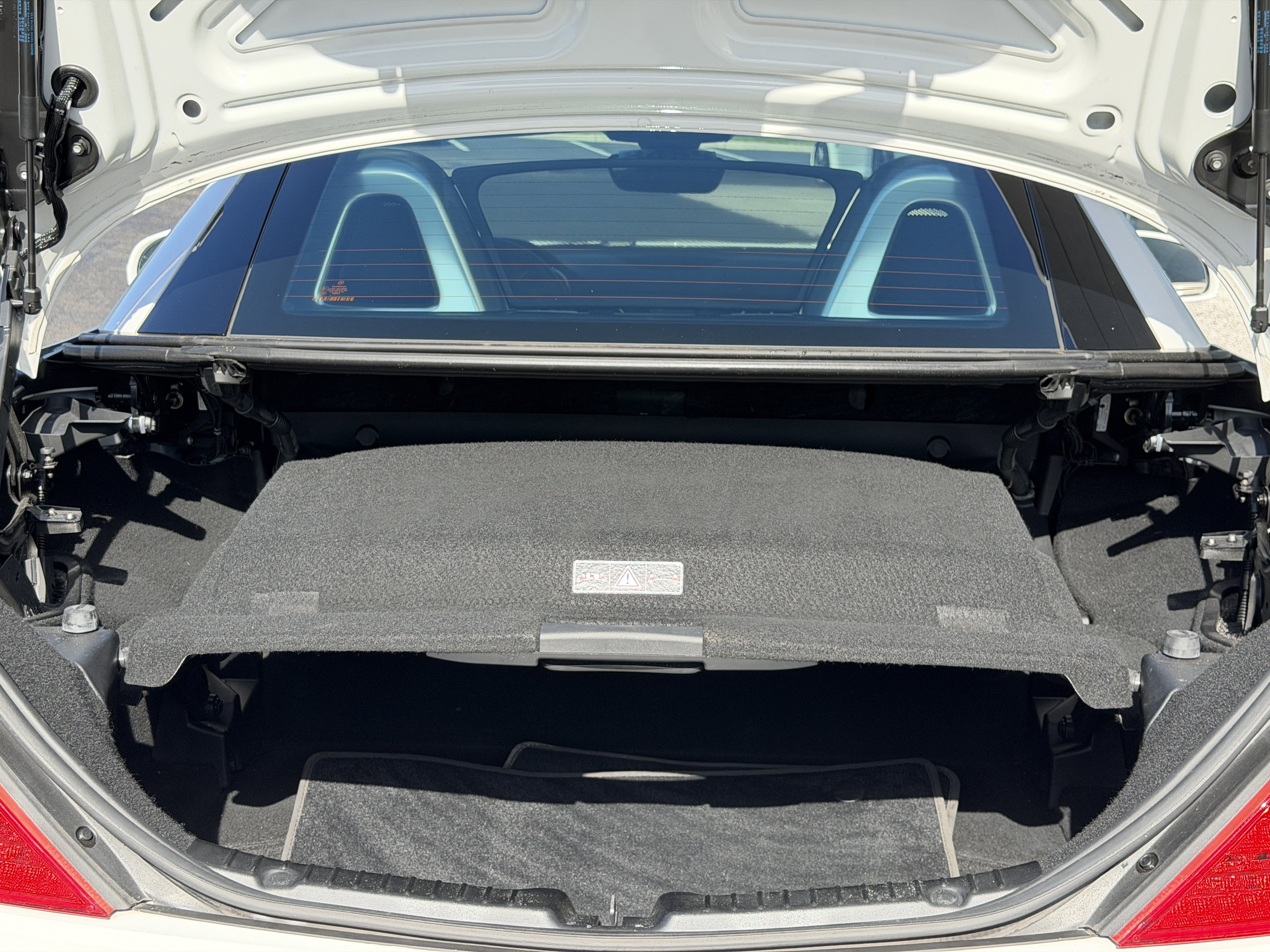 Used 2015 Mercedes-Benz SLK 250 image 16