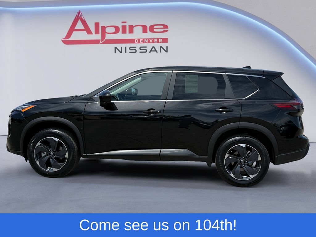 Used 2026 Nissan Rogue SV AWD/4WD image 2