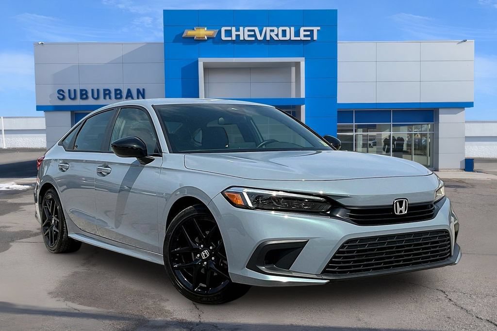 Used 2023 Honda Civic Sport image 2