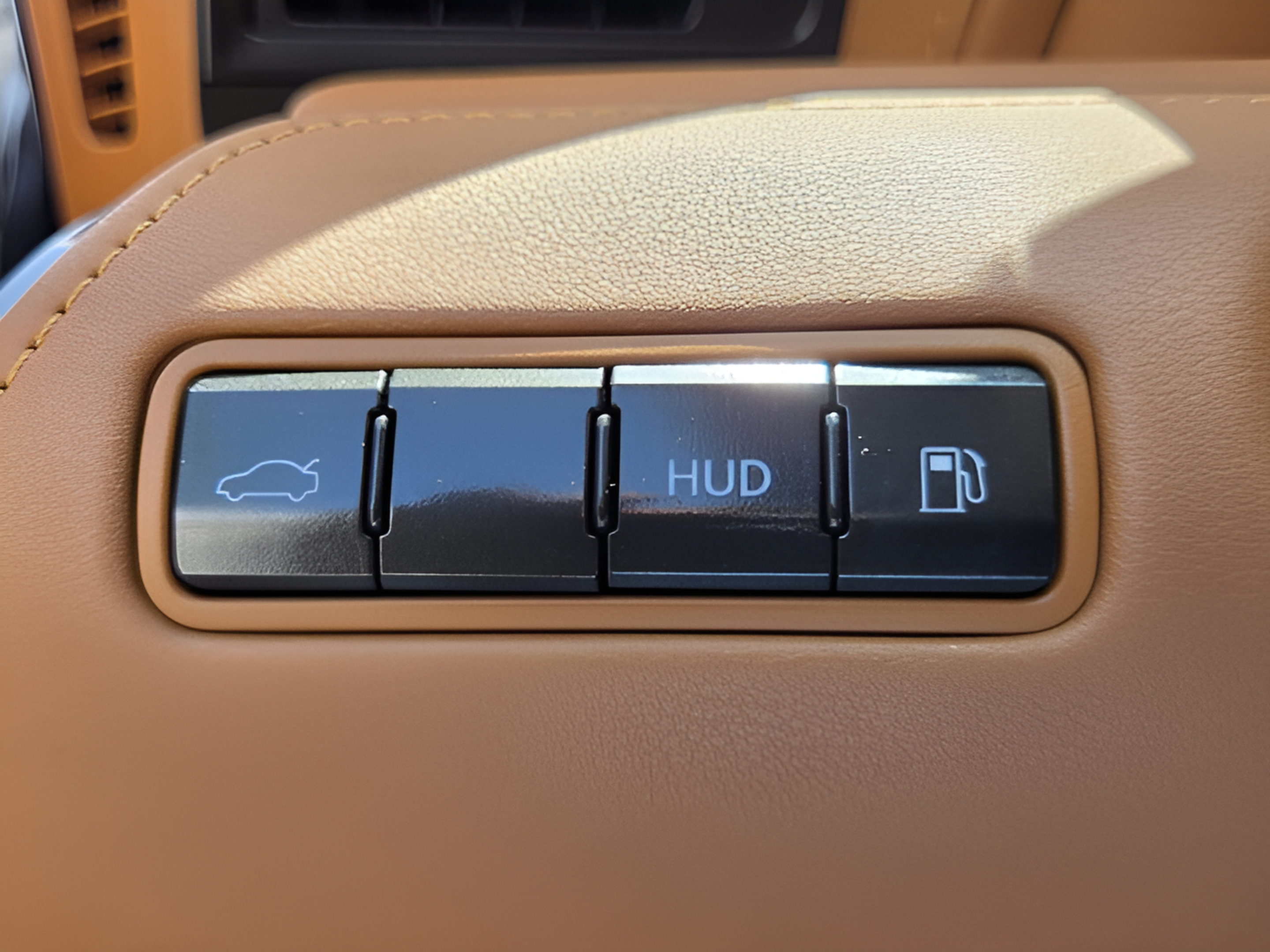 Certified 2024 Lexus LC 500 Coupe w/ Touring Package RWD image 30