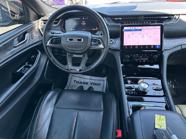 Used 2023 Jeep Grand Cherokee L Overland w/ Advanced Protech Group III AWD/4WD image 20